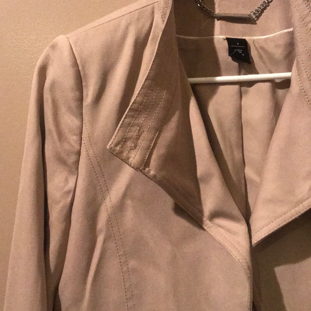 White House Black Market Blazer - Picture 4 of 7